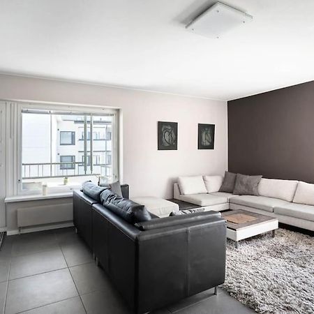 רובניימי Majestic Penthouse With Sauna & High-Speed Wi-Fi And Parking מראה חיצוני תמונה